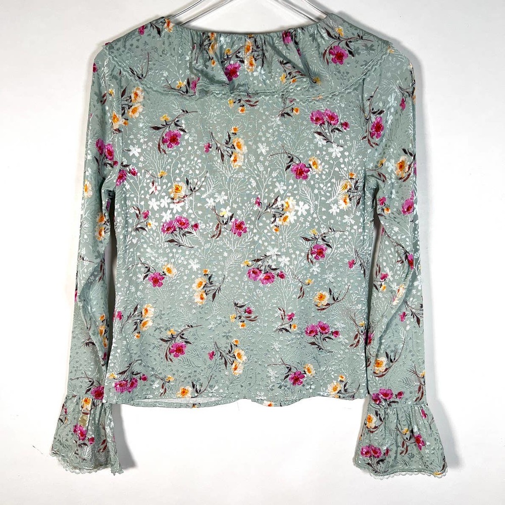 Majorelle Women's Revolve Fleur Top XS Green Floral V-neck Ruffle Button Up - Picture 3 of 9